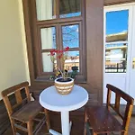 Oasis Hotel